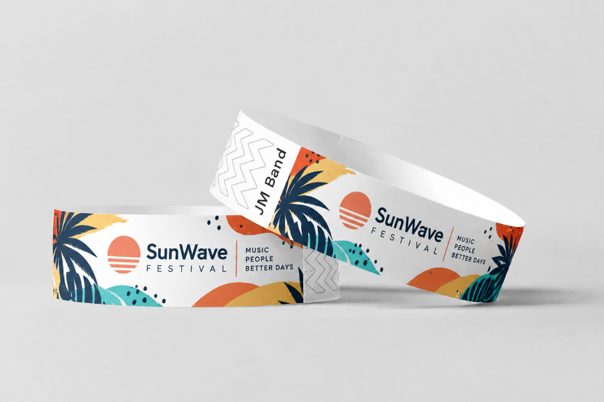 Duas pulseiras de papel com estampado de festival ao pôr do sol a cores