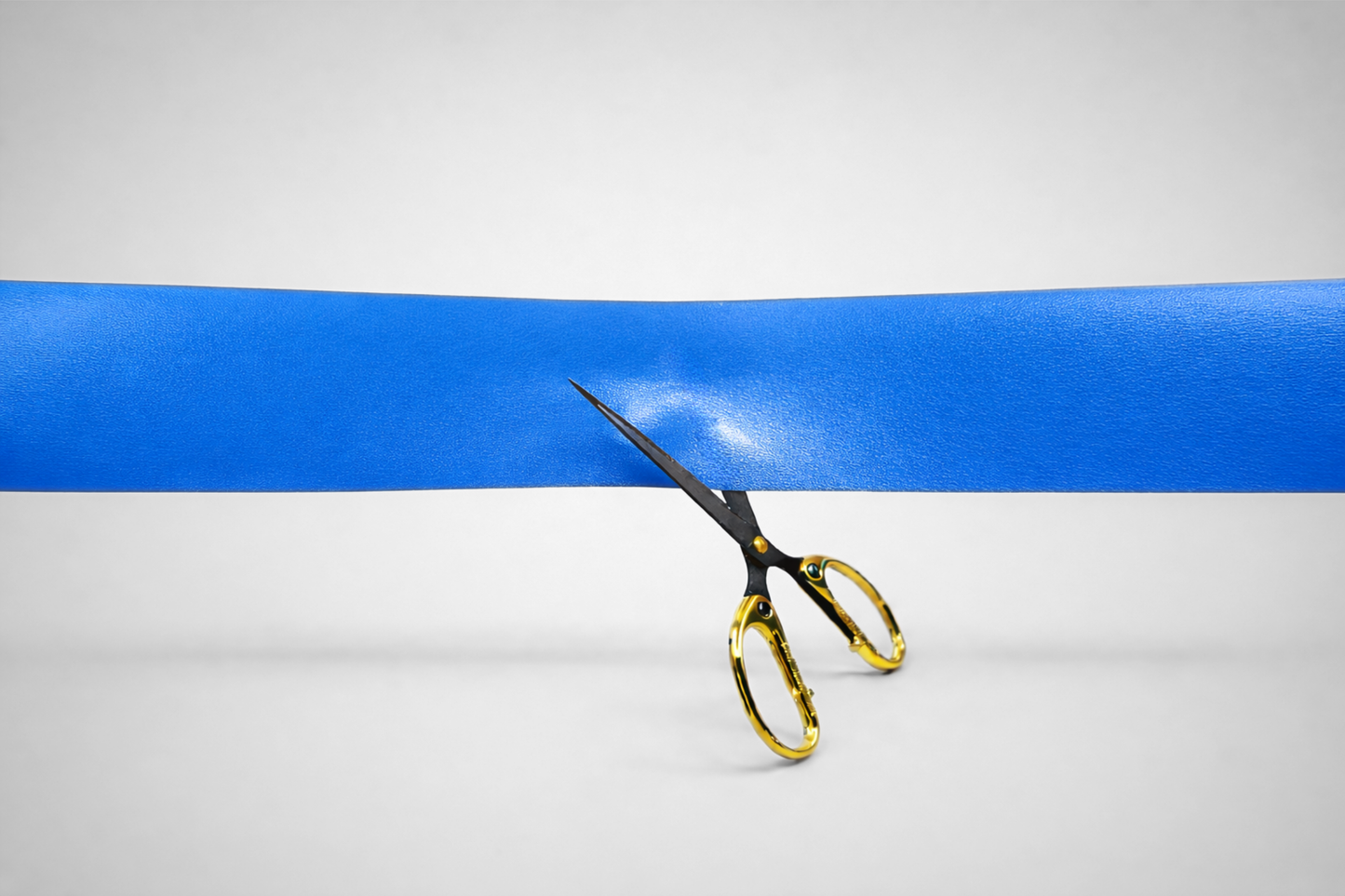 Fitas coloridas de inauguração sem estampa