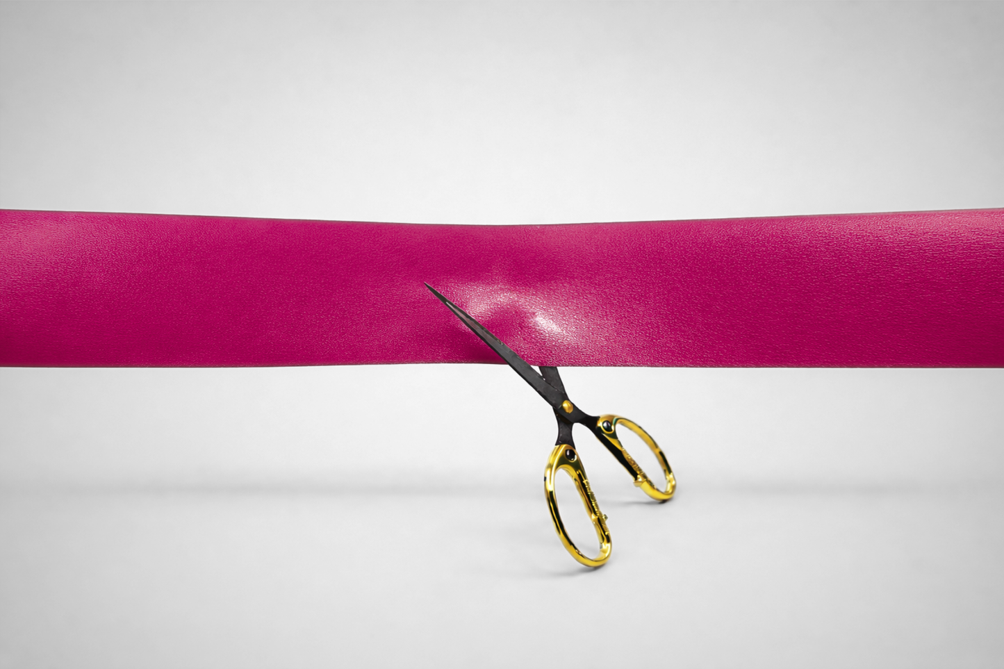 Fitas coloridas de inauguração sem estampa