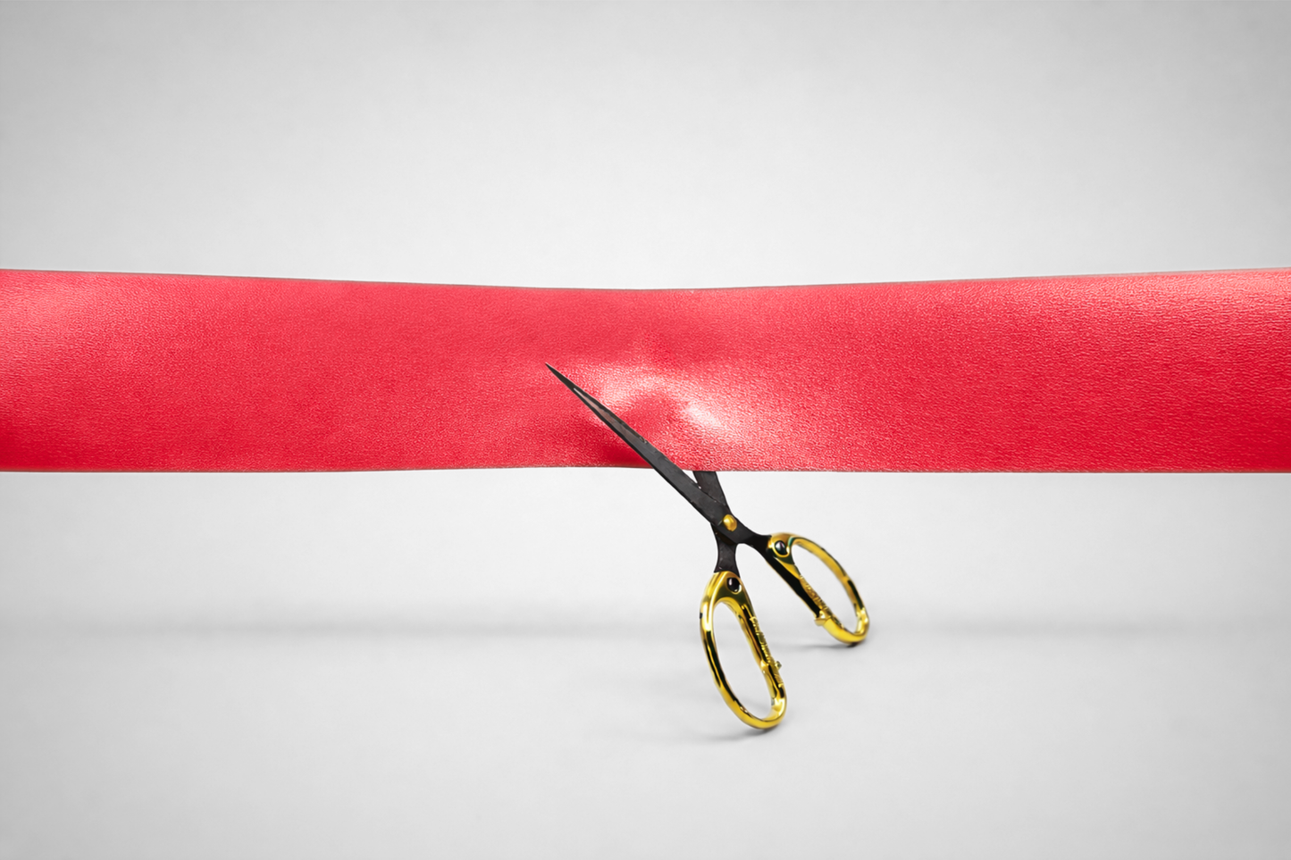 Fitas coloridas de inauguração sem estampa