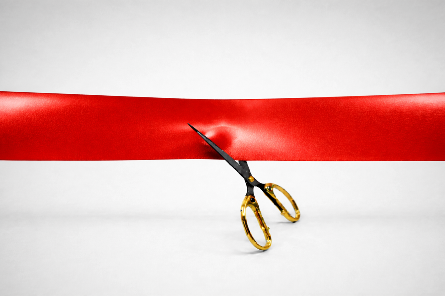 Fitas coloridas de inauguração sem estampa