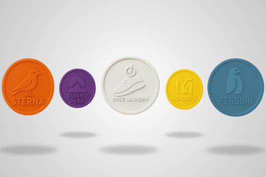 Tokens de plástico em relevo