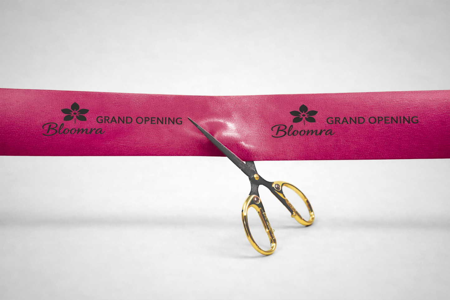 Fita de inauguração vermelho-escura com estampa da JM Band®