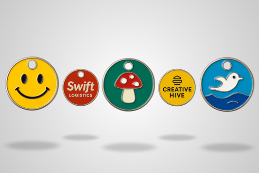 Moedas de carrinho com logotipo