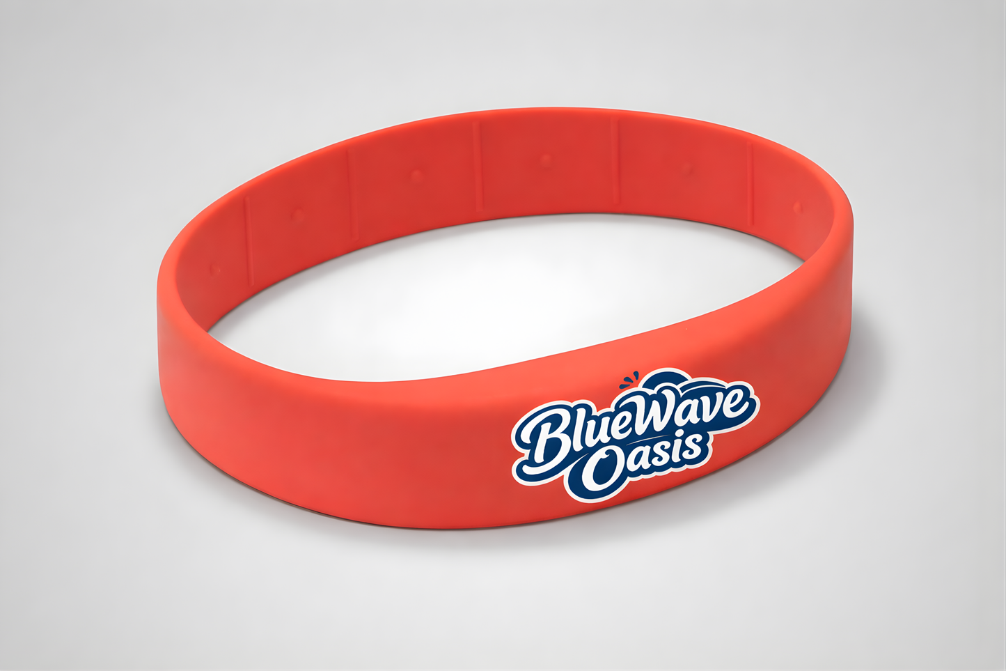 Uma pulseira de silicone vermelha com NFC e logotipo personalizado da JM Band®
